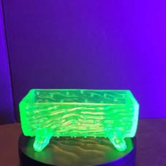 Vintage Green Vaseline Uranium Glass Trough log dish - Picture 6 of 8